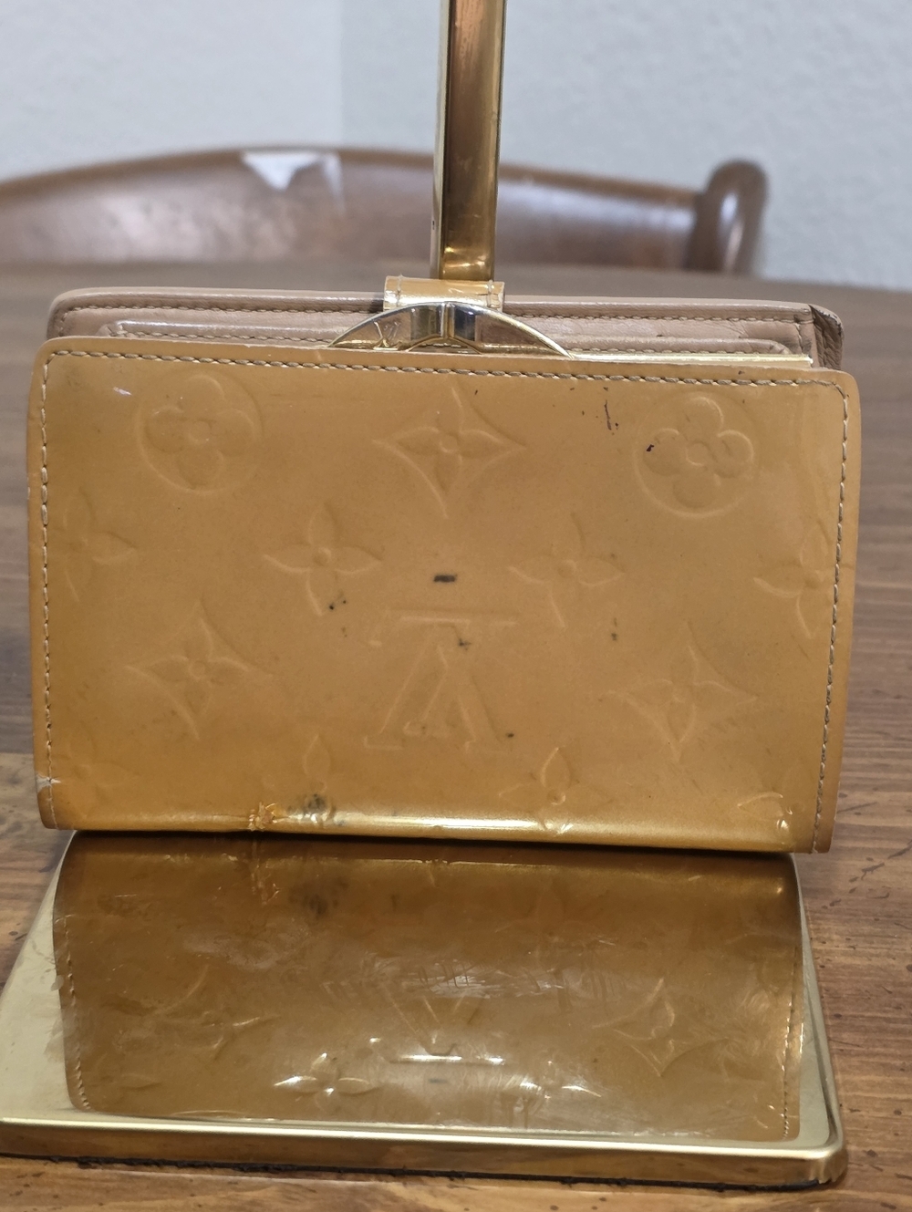 Louis Vuitton Vernis Patent Wallet in Honey Tan With C.O.A. - Picture 3 of 16